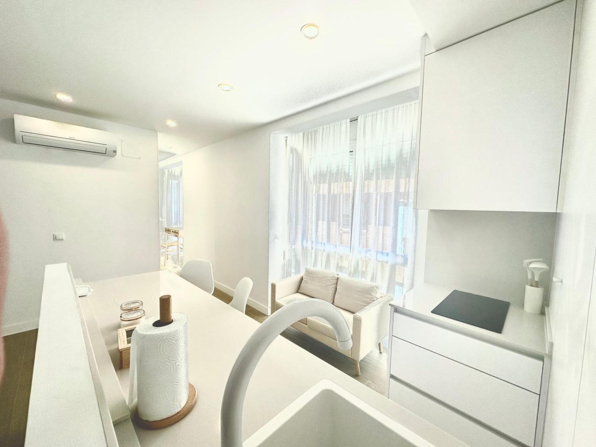 Apartament Andres Tamayo Av America