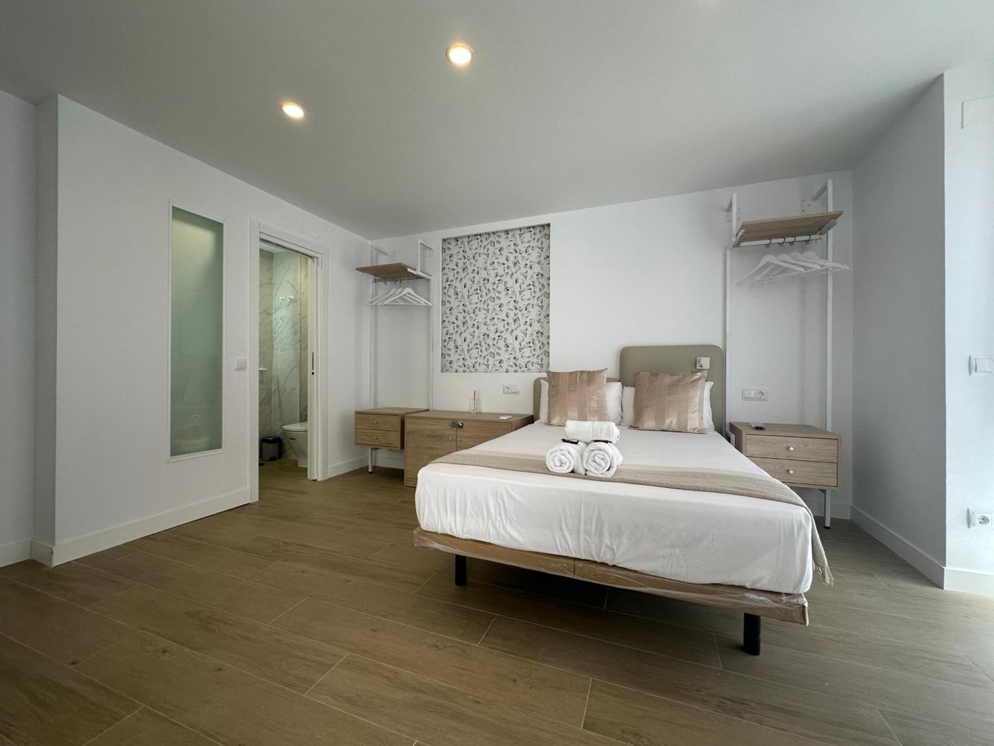 Apartament Andres Tamayo Av America *